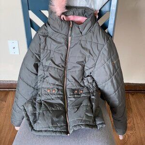 girls winter jacket- great condition- Free Country - size 10-12 or Medium